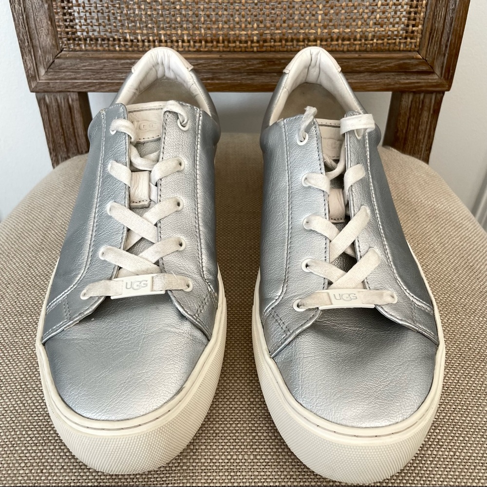 UGG ‘ Zilo’ Silver Metallic Sneakers - Picture 3 of 15